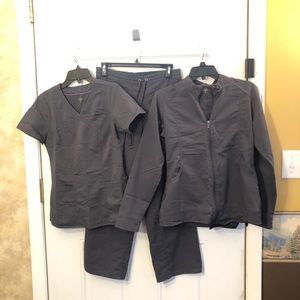 Women’s Scrub Bundle